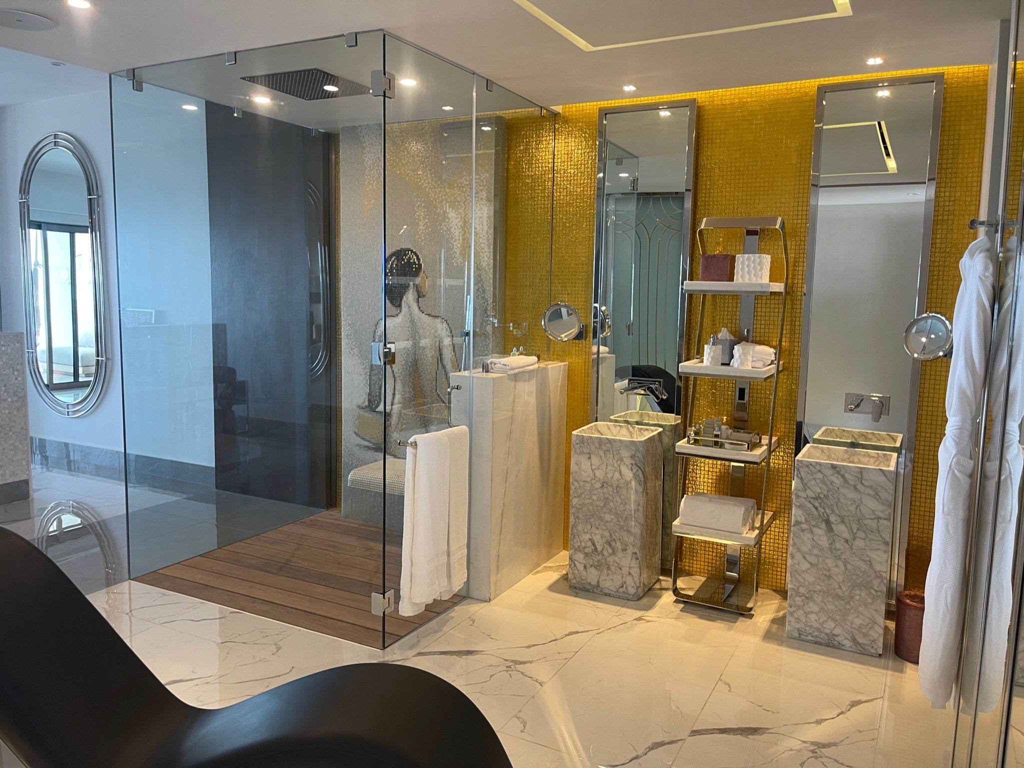 Acero inoxidable de alto brillo vertical